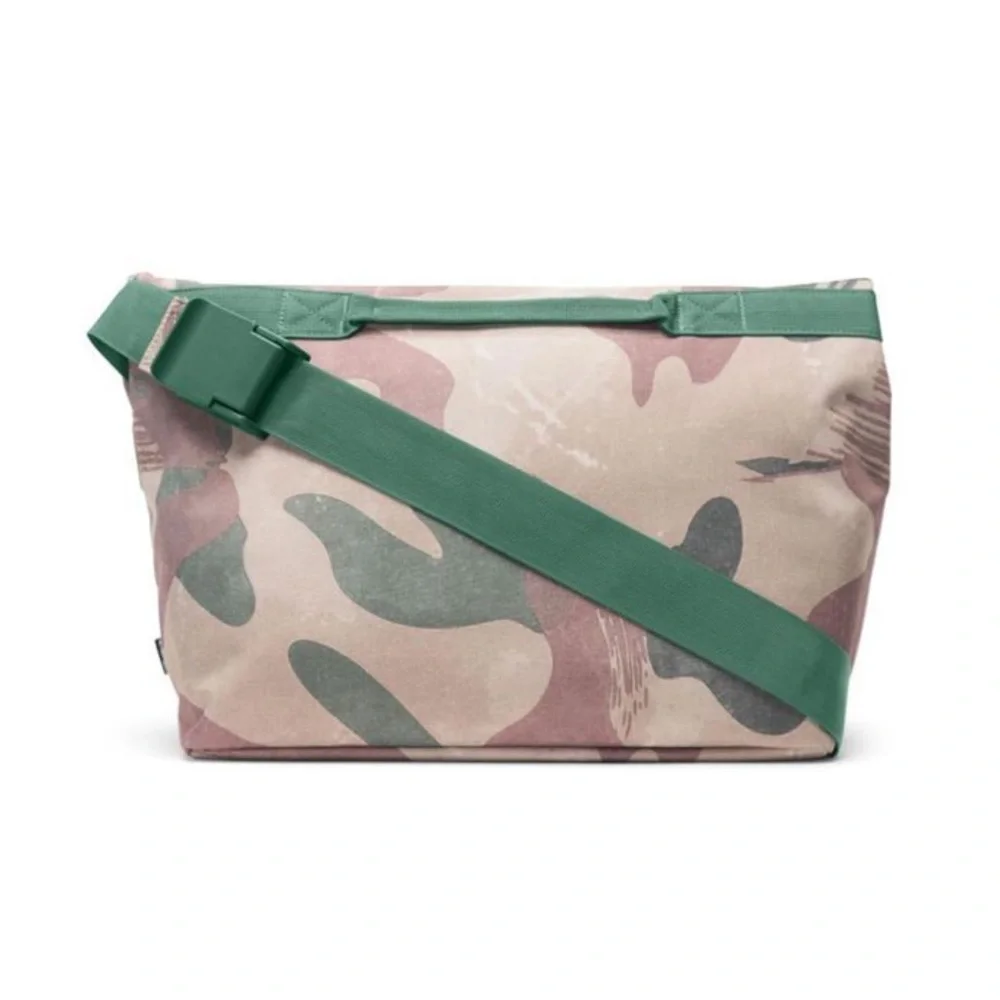HERSCHEL‎ Odell Messenger Bag in Brushstroke Camo